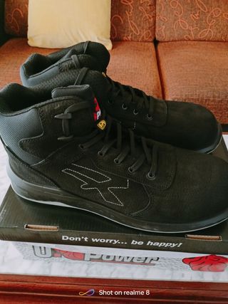 Botas UK Power Talla 47 Negras