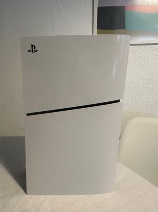 PlayStation 5 con 2 mandos y Maletín