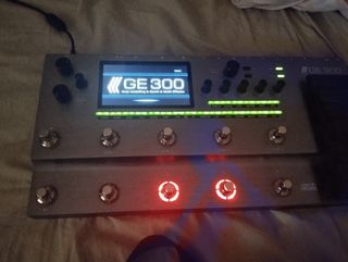 Mooer GE300 Pedalera Guitarra y bajó 