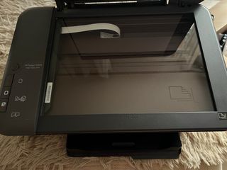 Impresora HP Deskjet 1050A Gris