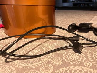 Nintendo Switch 2017 + Cavi TV e Ricarica + joypad