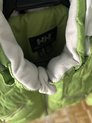 Chaqueta plumas Helly Hansen verde