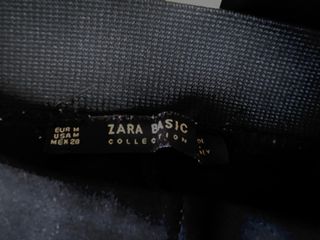 ZARA Leggings negros con botones dorados