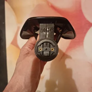 Soporte Radar Garmin Varia sillín Syncros