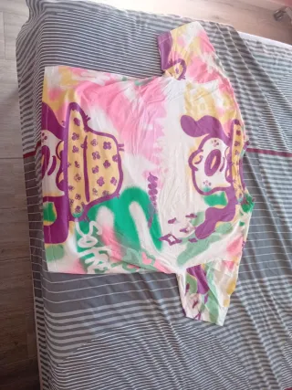Camiseta Bershka multicolor