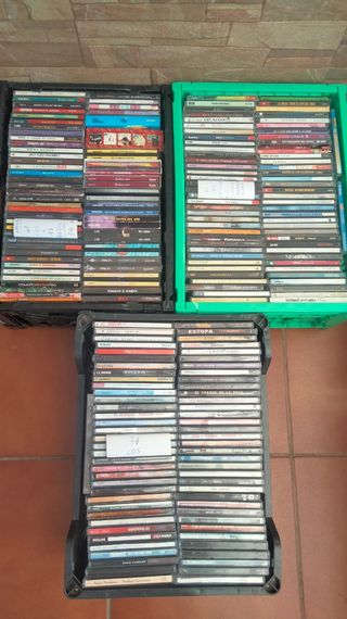 Lote CDs y DVDs Varios