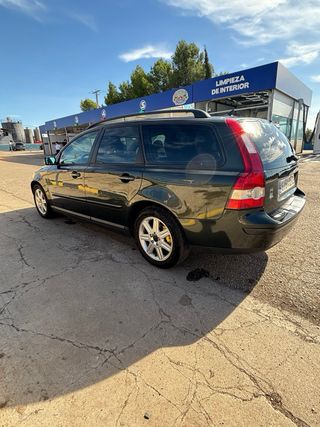 Volvo V50 2004