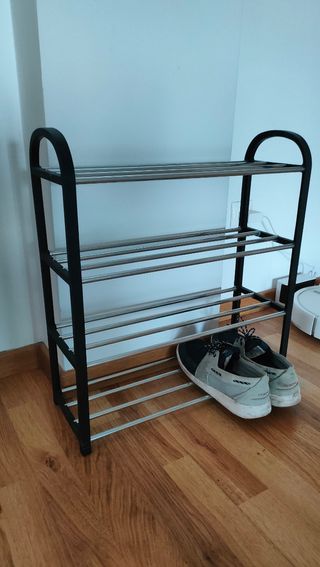 Zapatero Negro y Plateado