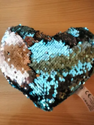 Corazón de lentejuelas reversible