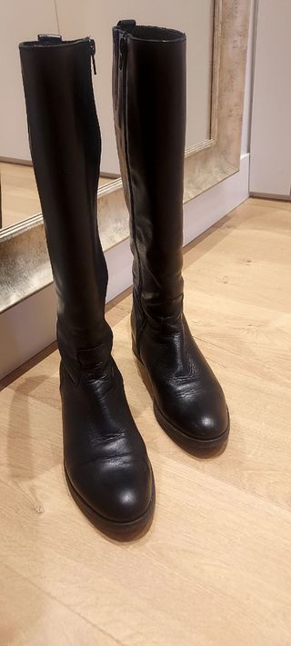 Botas altas negras de piel