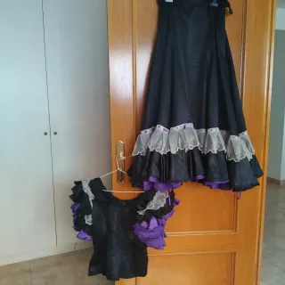 Traje Flamenca Negro y Morado