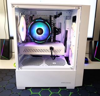 PC GAMING COMPLETAMENTE NUEVO - RX 580 - 16GB