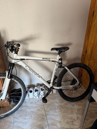 Bicicleta Orbea Blanca