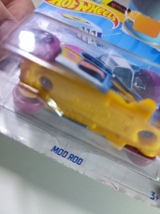 HOT ROD MOD ROD 1/64 HOTWHEELS 