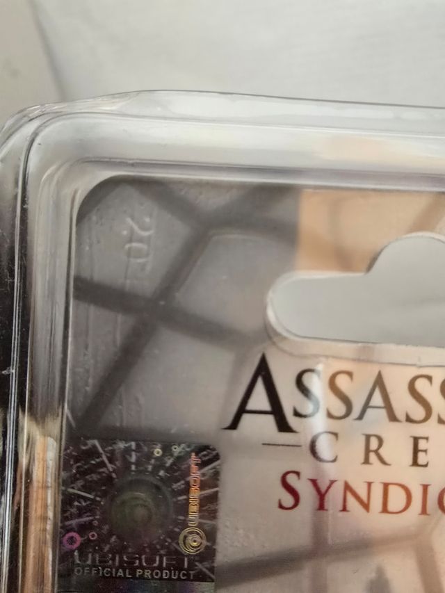 Llavero Assassin's Creed Syndicate Cuervo