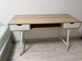 Scrivania in legno e metallo