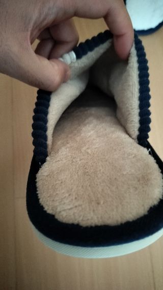 A estrenar Zapatillas de casa hombre talla 44