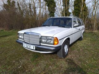 Mercedes-Benz W123 1982