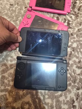 2 Nintendo 3DS XL para piezas