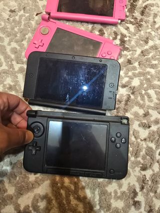 2 Nintendo 3DS XL para piezas