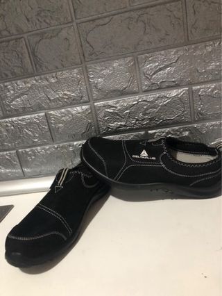 Zapatos Deltaplus Negro Punta Acero
