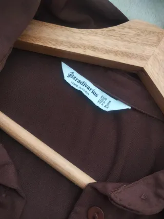 Camisa Stradivarius marrón manga larga