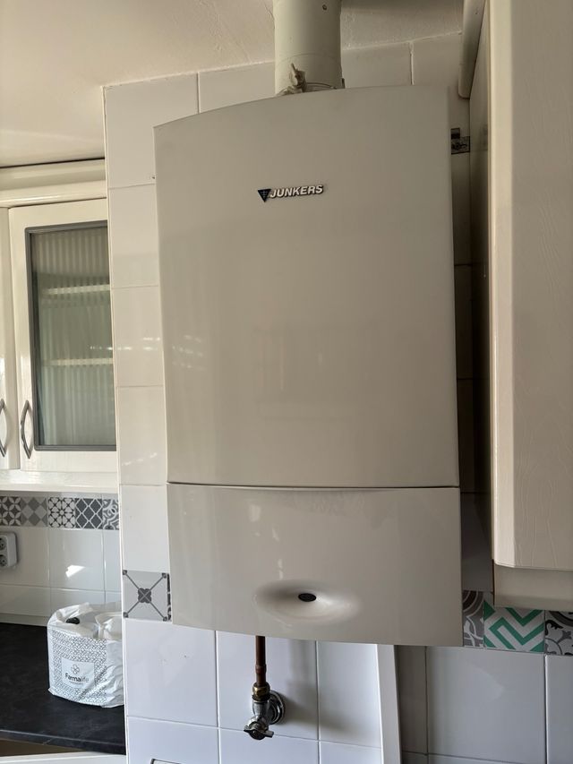 Caldera Junkers Cerapur Comfort ZWBE 25-2C