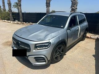 Mercedes-Benz GLB  !! inundado !!