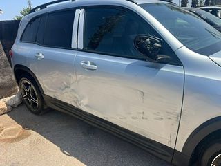 Mercedes-Benz GLB  !! inundado !!