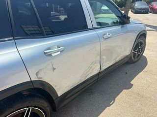 Mercedes-Benz GLB  !! inundado !!