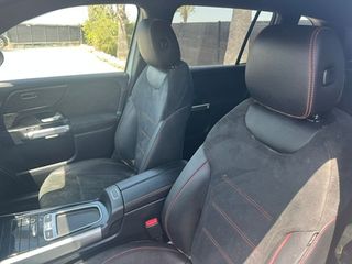 Mercedes-Benz GLB  !! inundado !!