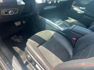 Mercedes-Benz GLB  !! inundado !!