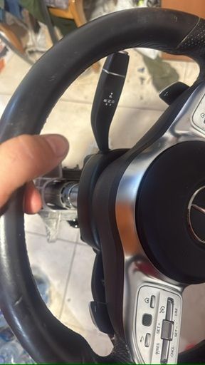 Mercedes-Benz GLB  !! inundado !!