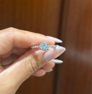 Anillo de plata solitario