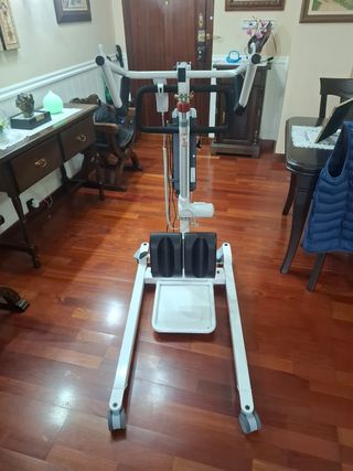 Grúa elevadora personas 150kg
Venta en persona.