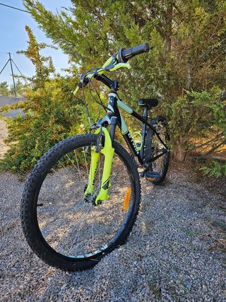 Bicicleta Montaña niños.
BTWIN RockRider 500.
