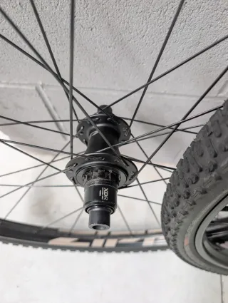 Ruedas Zipp 101 XPLR