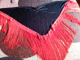 Mantón de Manila Negro y Rojo