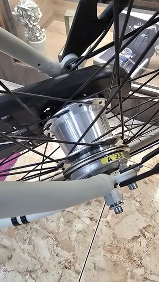 Bicicleta Paseo Gazelle Espirit Blanca