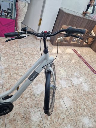 Bicicleta Paseo Gazelle Espirit Blanca