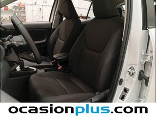 Toyota Yaris Cross 120H Business Plus 85 kW (116 CV)