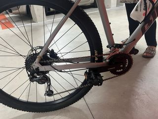Bicicleta de Montaña Giant Gris