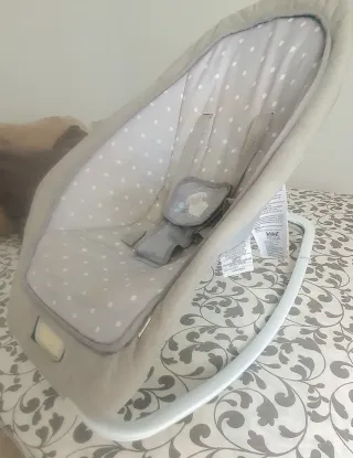 Bañera/cambiador Chicco.+Sillita balancin c/musica