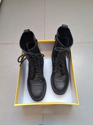 Botas altas niña negras