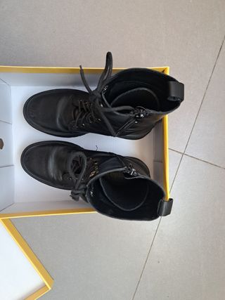 Botas altas niña negras