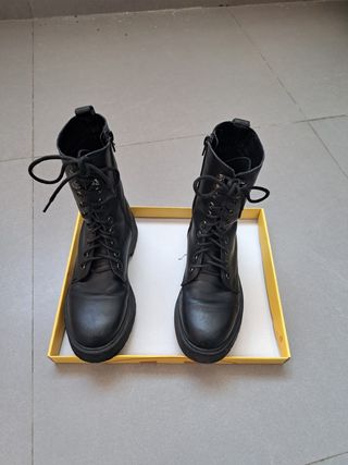 Botas altas niña negras