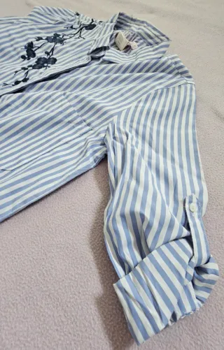 Camisa Rayas Azul y Blanca Talla L
