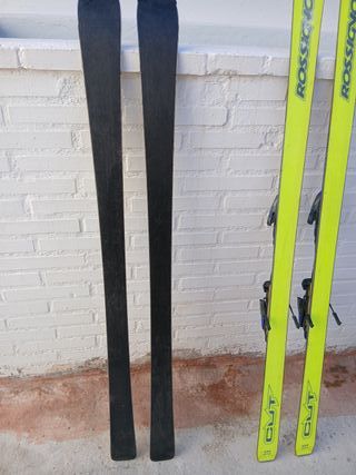 Esquís Rossignol CUT 9.6 más voiki de regalo.