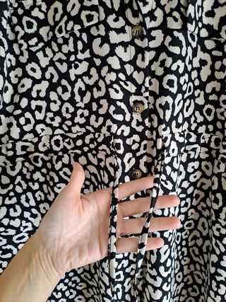 Vestido camisero estampado manga larga.