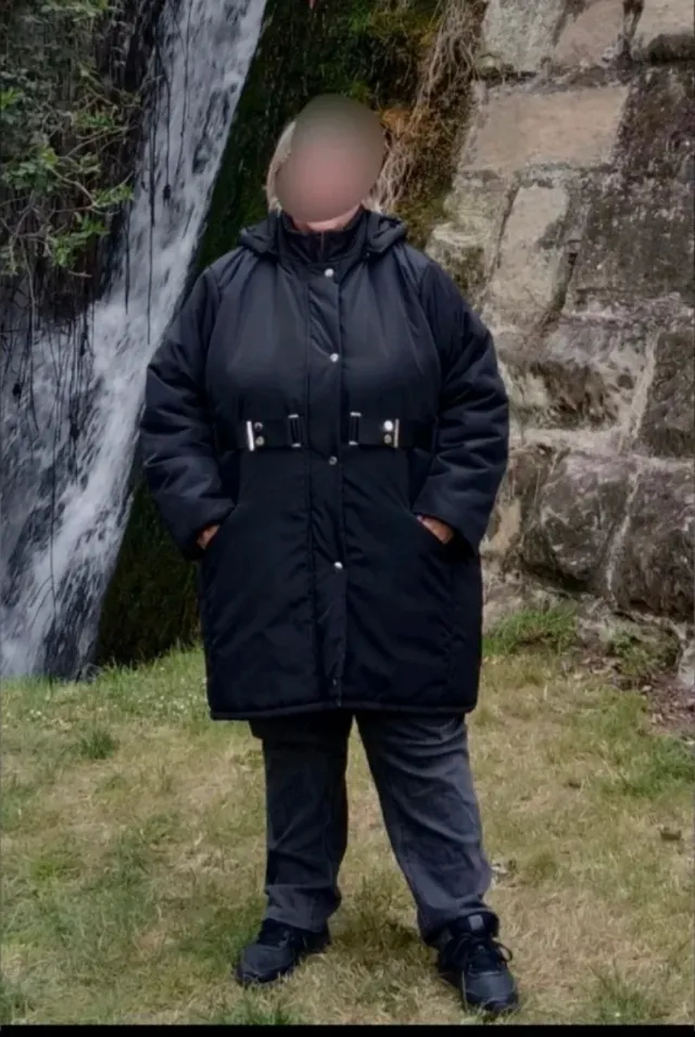 Abrigo Velika Talla Grande Negro